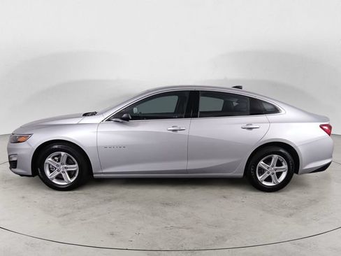 Used 2021 Chevrolet Malibu LS FWD image 2