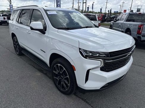 Used 2021 Chevrolet Tahoe RST w/ Luxury Package RWD image 3