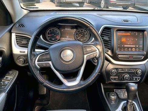 Used 2014 Jeep Cherokee Limited AWD/4WD image 17
