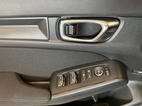 Used 2025 Honda Civic Sport image 18