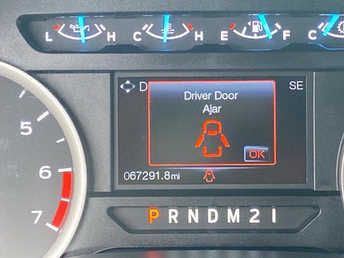 Used 2019 Ford F250 XLT w/ Snow Plow Prep Package image 14