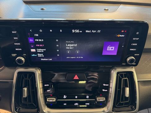 Certified 2022 Kia Sorento SX AWD/4WD image 17
