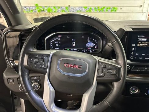 Used 2024 GMC Sierra 1500 Elevation AWD/4WD image 10