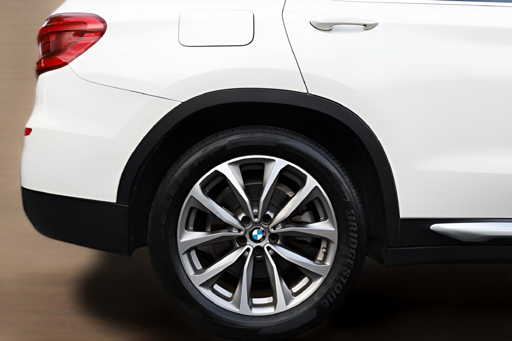 Used 2019 BMW X3 sDrive30i w/ Convenience Package RWD image 17