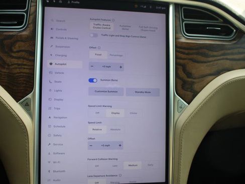 Used 2017 Tesla Model X 100D image 21