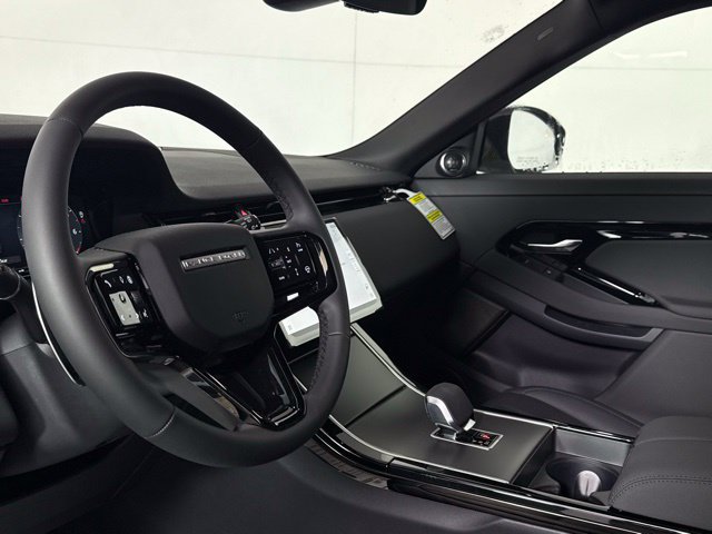 Used 2026 Land Rover Range Rover Evoque S AWD/4WD image 39