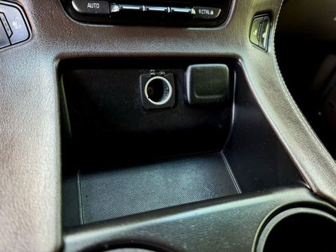 Used 2016 Chevrolet Suburban LT AWD/4WD image 26