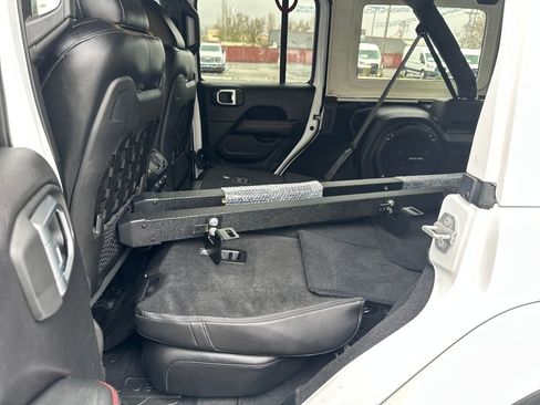 Used 2019 Jeep Wrangler Unlimited Rubicon image 15