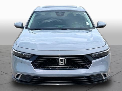 Used 2024 Honda Accord Touring image 4