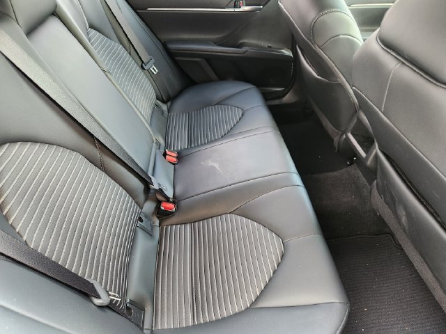 Used 2022 Toyota Camry SE w/ Convenience Package FWD image 31