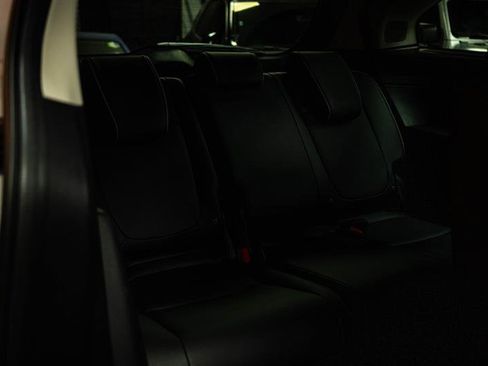 Used 2026 Honda Odyssey Elite image 12
