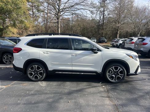 New 2026 Subaru Ascent Limited image 8
