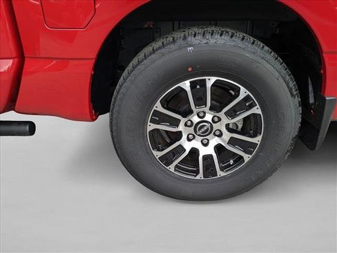 Certified 2024 Nissan Titan SV w/ SV Convenience Package image 9