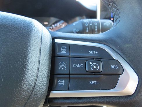 Used 2024 Jeep Compass Limited w/ Sun and Sound Group image 19