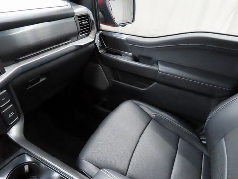 Used 2025 Ford F150 Lariat image 29