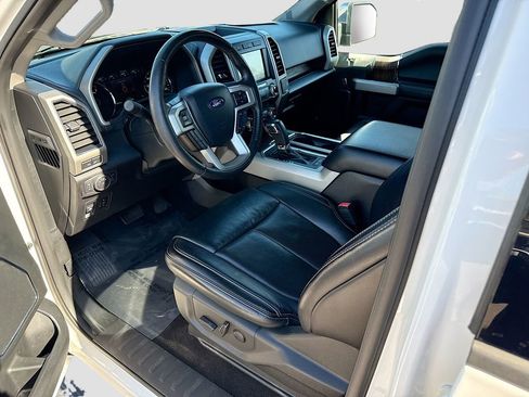 Used 2019 Ford F150 Lariat w/ Equipment Group 502A Luxury image 24