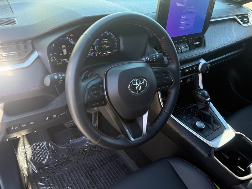 Certified 2025 Toyota RAV4 XSE w/ Weather Package AWD/4WD image 31