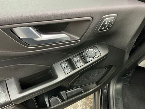 Used 2023 Ford Escape Active w/ Tech Pack #2 AWD/4WD image 15