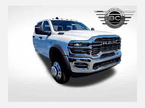 New 2026 RAM 5500 Tradesman w/ Chrome Appearance Group image 1