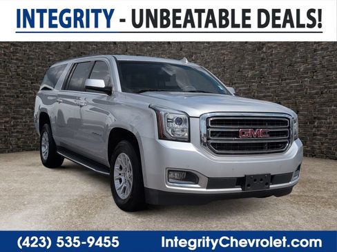 Used 2016 GMC Yukon XL SLE AWD/4WD image 1