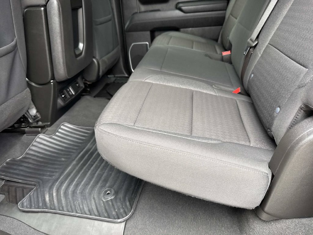 Used 2023 GMC Sierra 1500 SLE w/ Preferred Package AWD/4WD image 18
