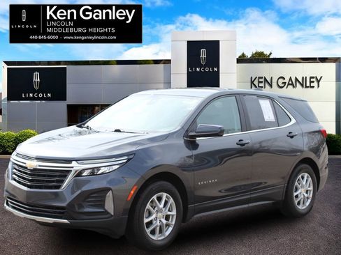 Used 2023 Chevrolet Equinox LT image 3