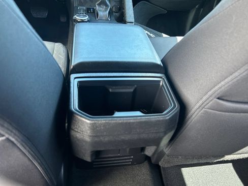 Used 2025 Toyota Tacoma SR5 AWD/4WD image 29