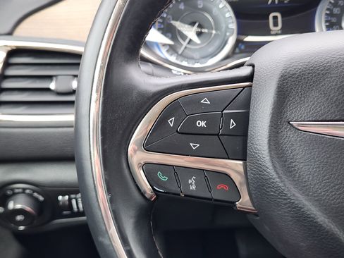 Used 2016 Chrysler 200 C w/ Premium Group image 33