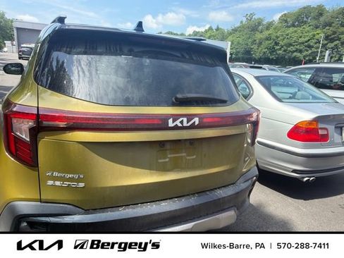 Used 2024 Kia Seltos S AWD/4WD image 4
