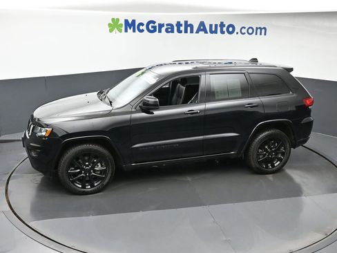 Used 2021 Jeep Grand Cherokee Laredo X image 21