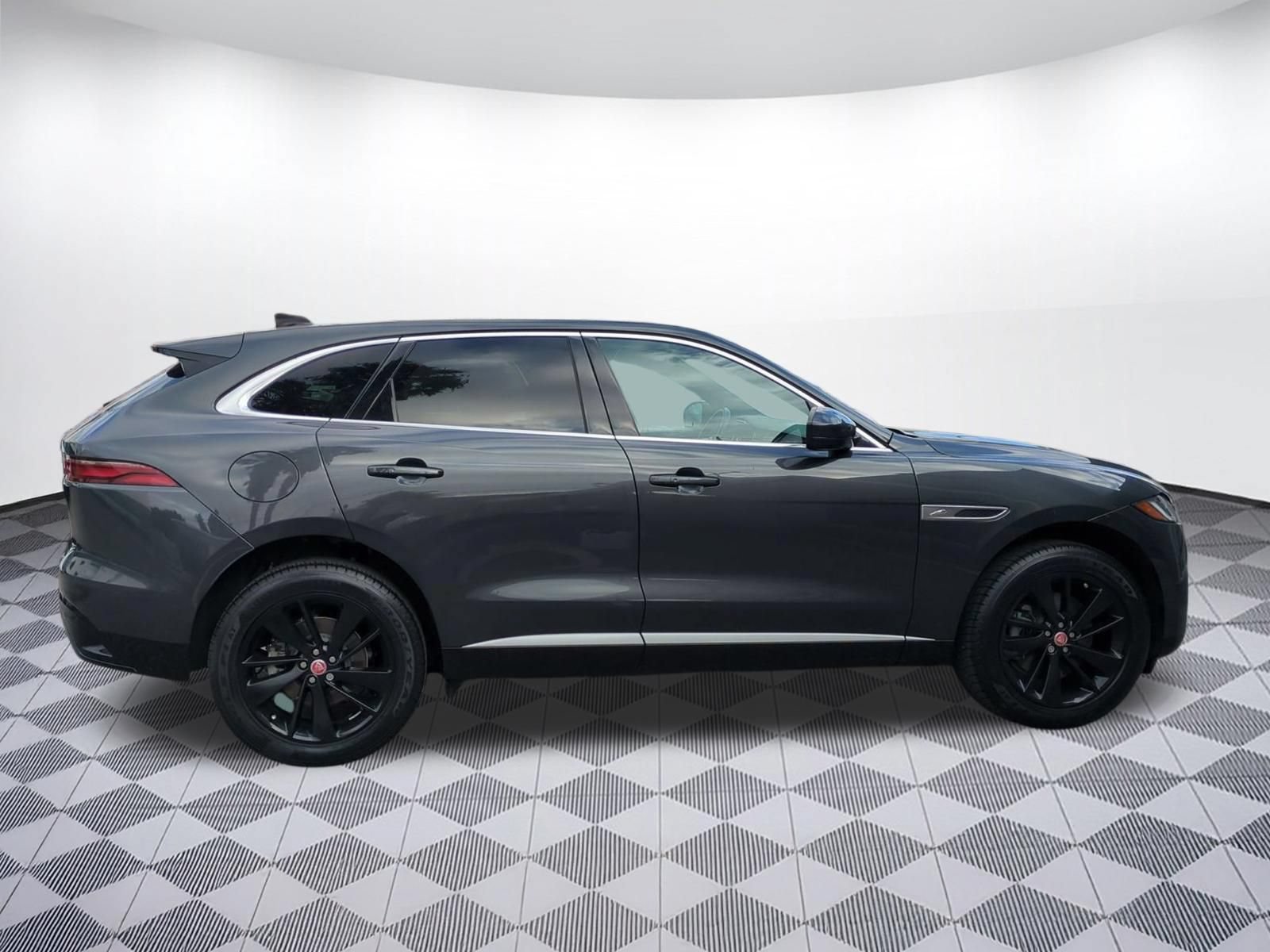 Used 2023 Jaguar F-PACE S AWD/4WD image 6