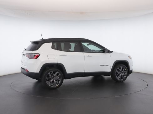 New 2026 Jeep Compass Limited w/ Sun, Sound & Navigation Group image 30