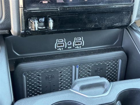 New 2026 RAM 2500 Laramie AWD/4WD image 30