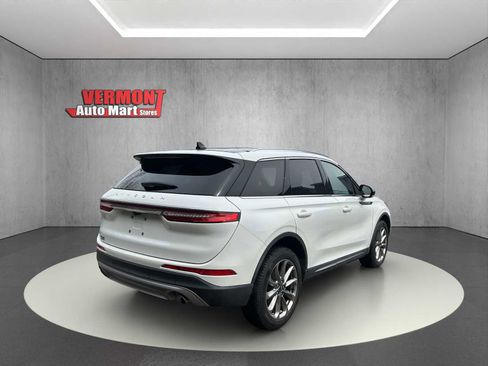 Used 2021 Lincoln Corsair AWD w/ Premium Package image 7