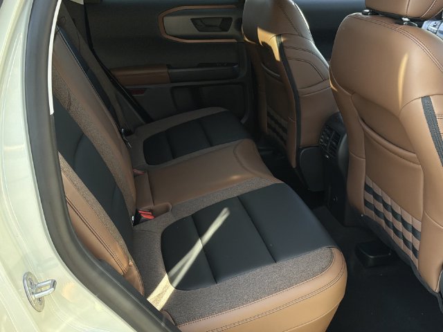 Used 2025 Ford Bronco Sport Outer Banks w/ Outer Banks Tech Package+ AWD/4WD image 35