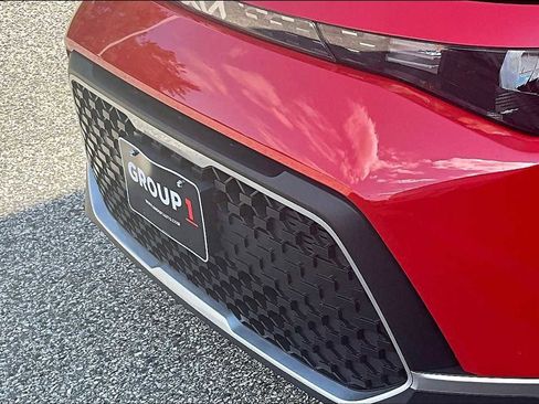 Used 2023 Kia Soul LX w/ LX Technology Package image 28