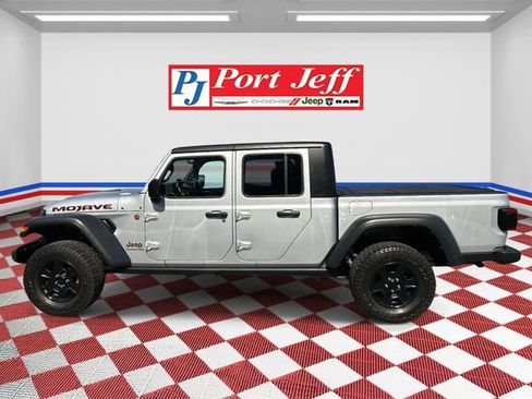 Used 2022 Jeep Gladiator Mojave w/ LED Lighting Group AWD/4WD image 6
