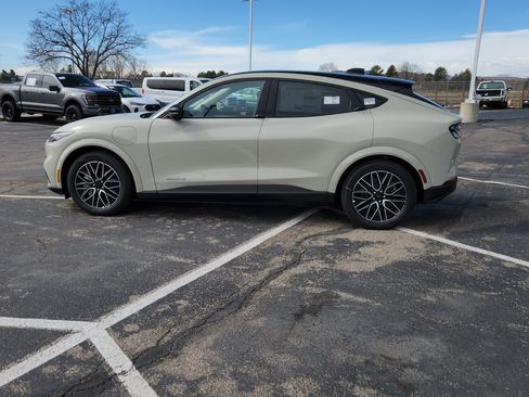 New 2026 Ford Mustang Mach-E Premium image 7