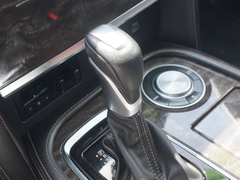 Used 2022 Nissan Armada Platinum RWD image 15