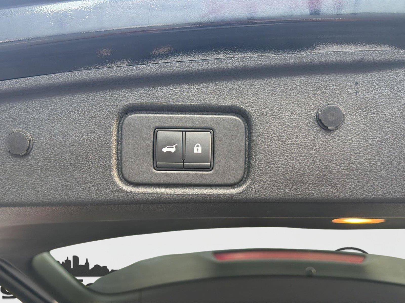 Used 2024 Nissan Pathfinder Platinum AWD/4WD image 29