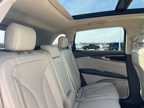 Used 2016 Lincoln MKX Reserve w/ Technology Package image 46