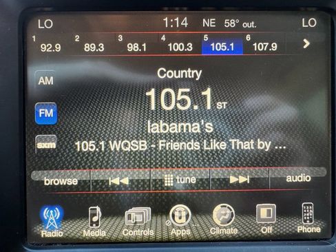 Used 2017 Jeep Cherokee Latitude w/ Comfort/Convenience Group image 34