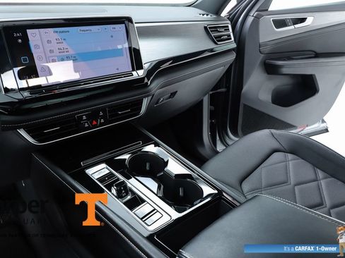 Used 2024 Volkswagen Atlas Cross Sport SE w/ Panoramic Sunroof Package FWD image 62