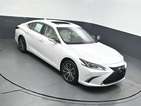 New 2025 Lexus ES 350 w/ Premium Package image 36
