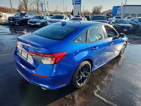 Used 2024 Honda Civic Sport image 6