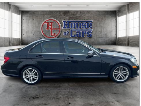 Used 2014 Mercedes-Benz C 300 4MATIC Sedan image 4