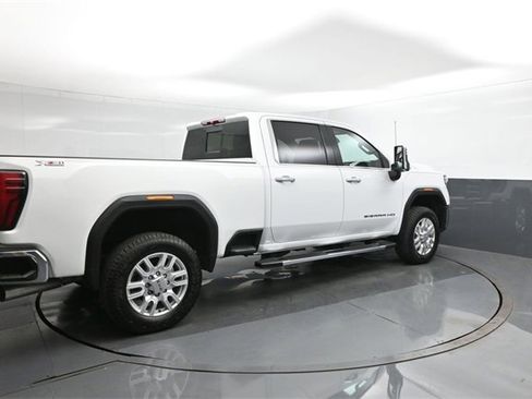 Used 2024 GMC Sierra 2500 SLT w/ SLT Convenience Package image 15