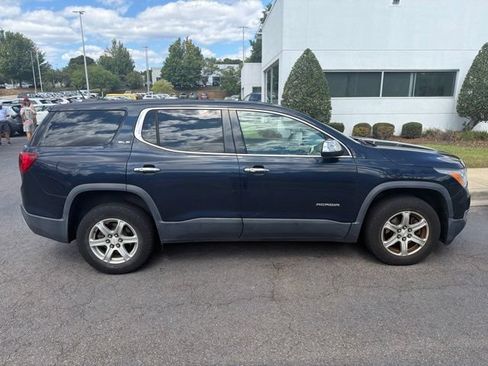 Used 2017 GMC Acadia SLE FWD image 1