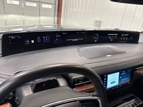 Used 2025 Lincoln Navigator Black Label AWD/4WD image 26