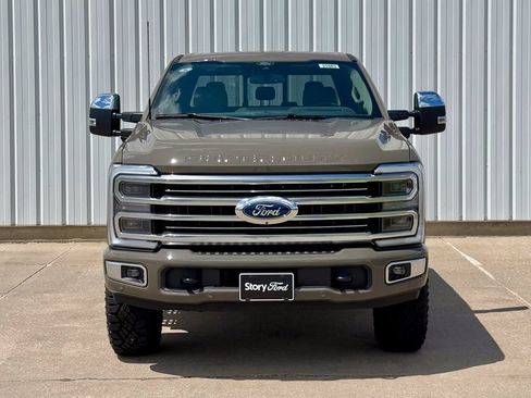 New 2026 Ford F250 Platinum w/ Platinum Plus Package AWD/4WD image 9